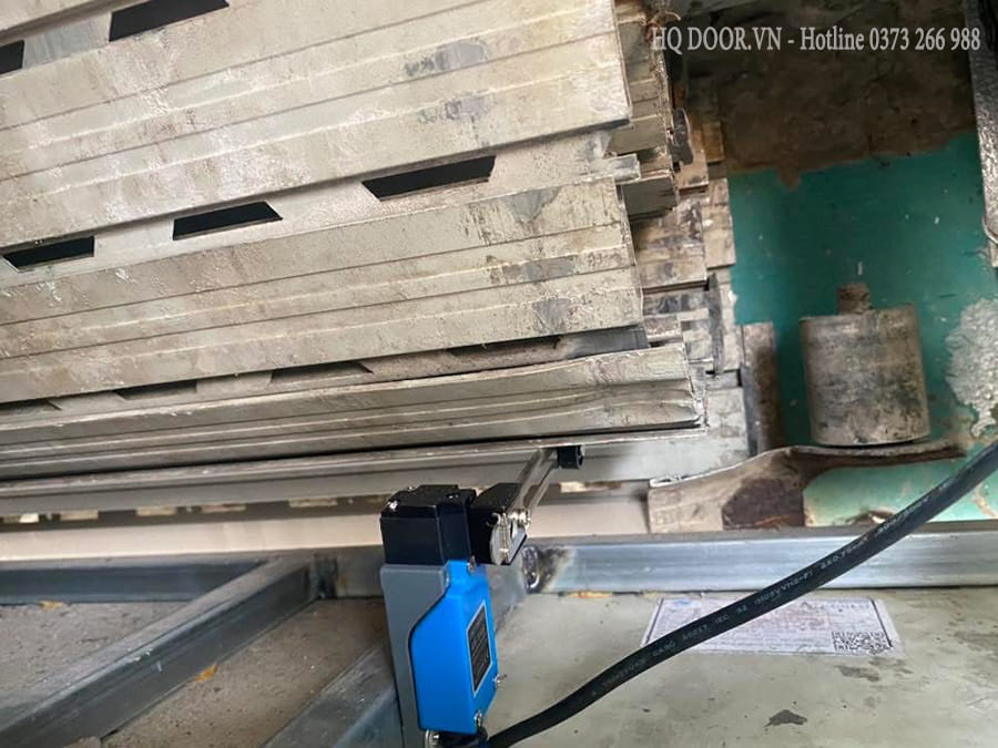 Sửa chữa cửa cuốn (105)