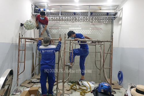 Sửa Cửa Cuốn Hà Đông Êm, Bền, Giá Gốc Từ Hãng